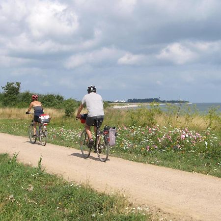 Direkt-Am-Suedstrand Burgtiefe auf Fehmarn Extérieur photo